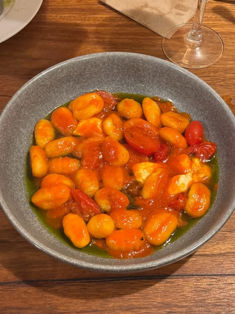 Gnocchi, Napoli Sauce, Cherry Tomato, Fior Di Latte, Basil (Veg) at Al Taglio