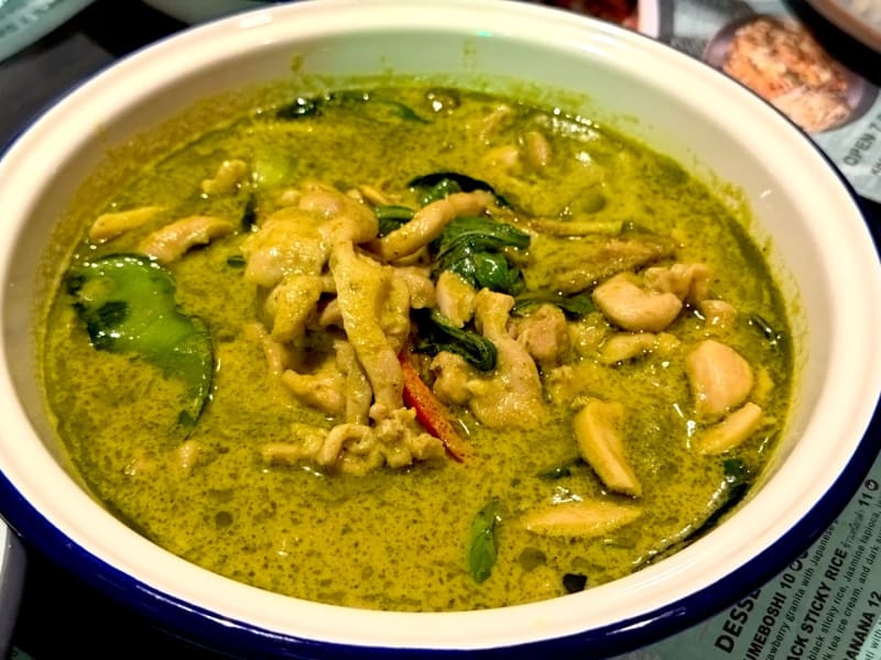 Gaeng Keaw Wan at Khao Pla