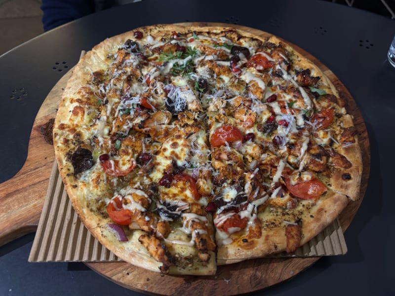 Chicken, Zaatar, Cheese, Tomato, Onion at Sambousek Newtown