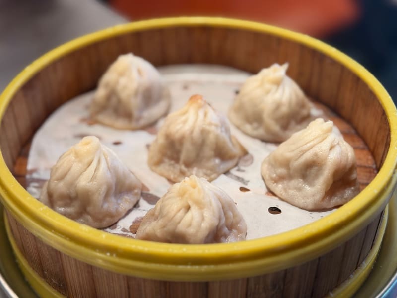 Steamed Pork Xiaolongbao at Lee's Dumpling 小李汤包