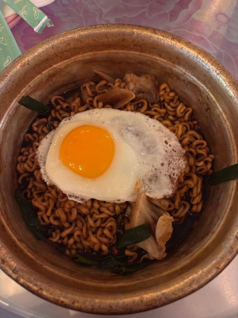 Jjapagetti with Rice Cake at Kwangjangpocha