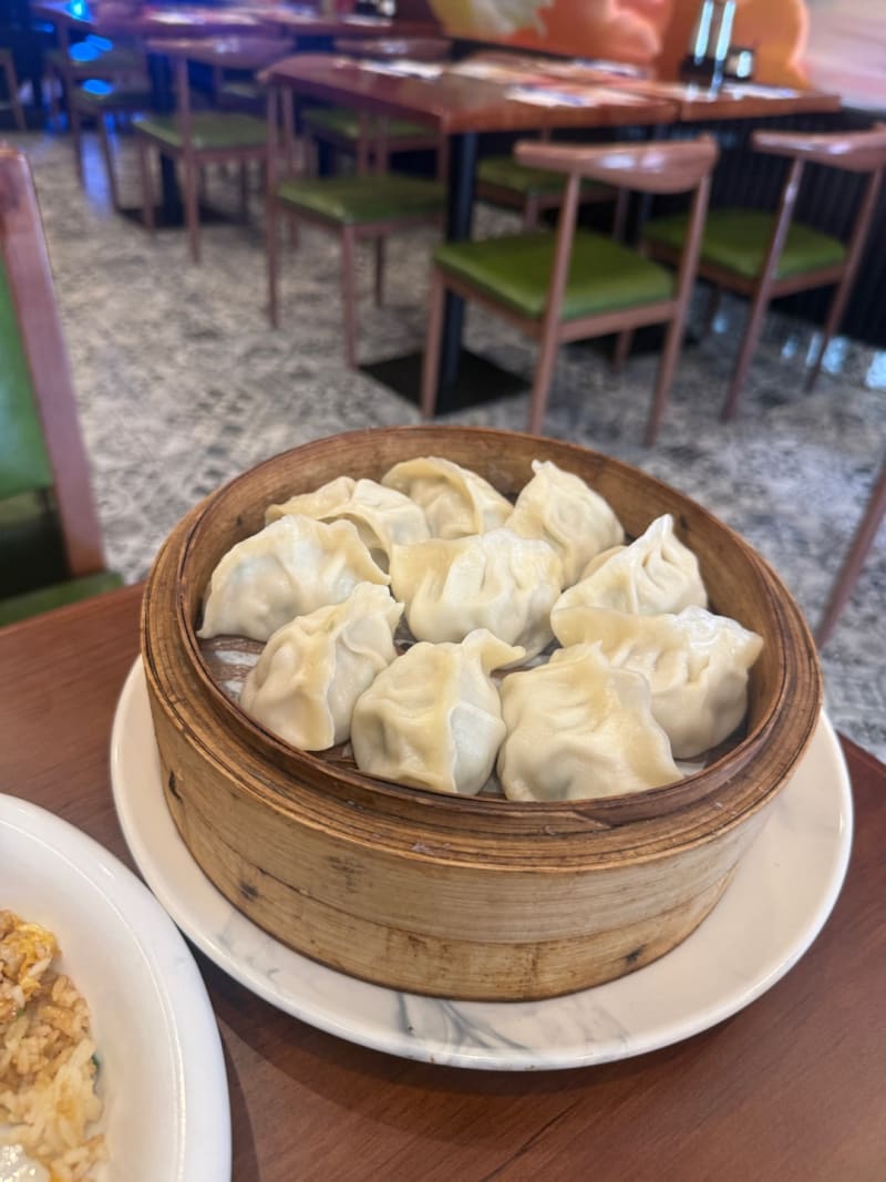 Boiled Pork and Chive Dumplings at Fuma Kitchen 福马餐厅