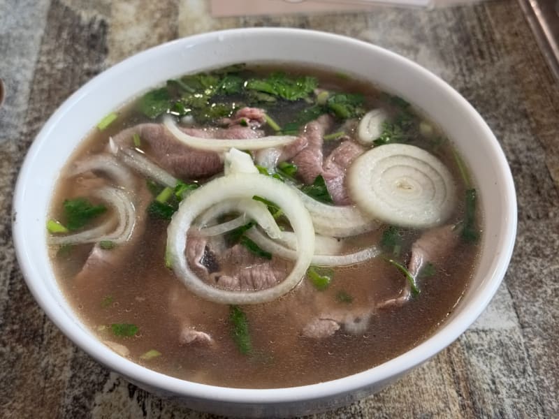 Phở Tái at Pho Moi