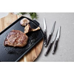 7. Gjutjärnsplatta och grillplatta