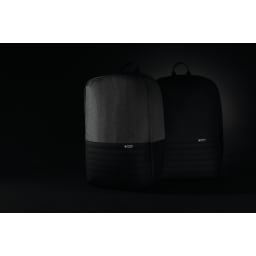 4. Swiss Peak AWARE™ anti-ficktjuv RFID 15.6" laptopryggsäck