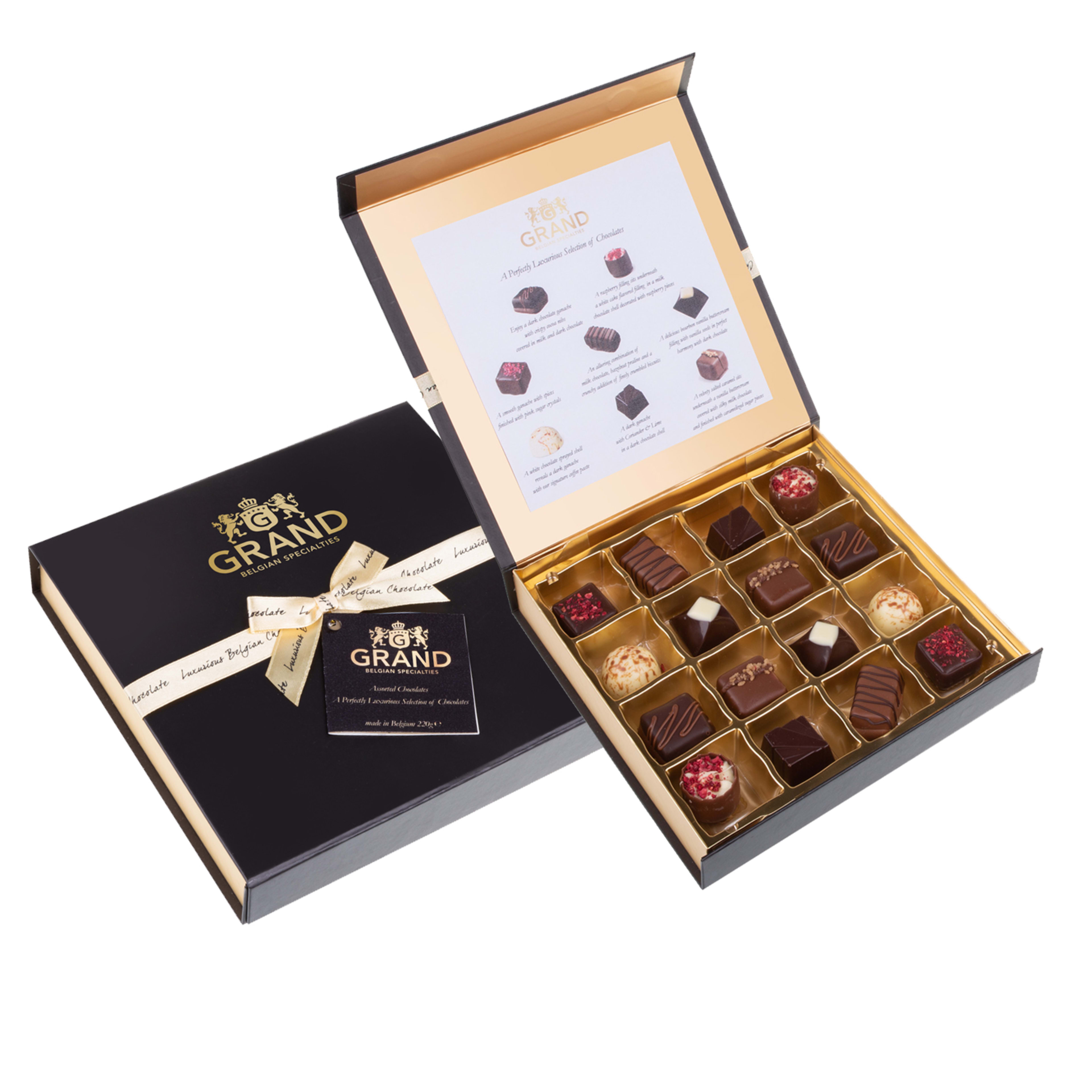 Handplockade praliner i lyxig ask