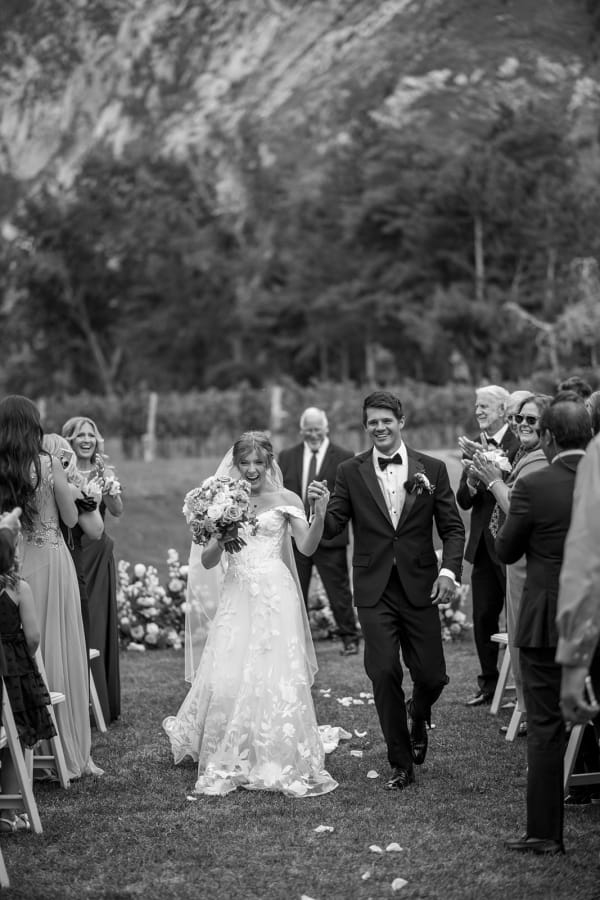 Luxury Fall Weddings at La Caille Restaurant in Sandy Utah A Perfect Blend of Elegance and Nature, photo 14