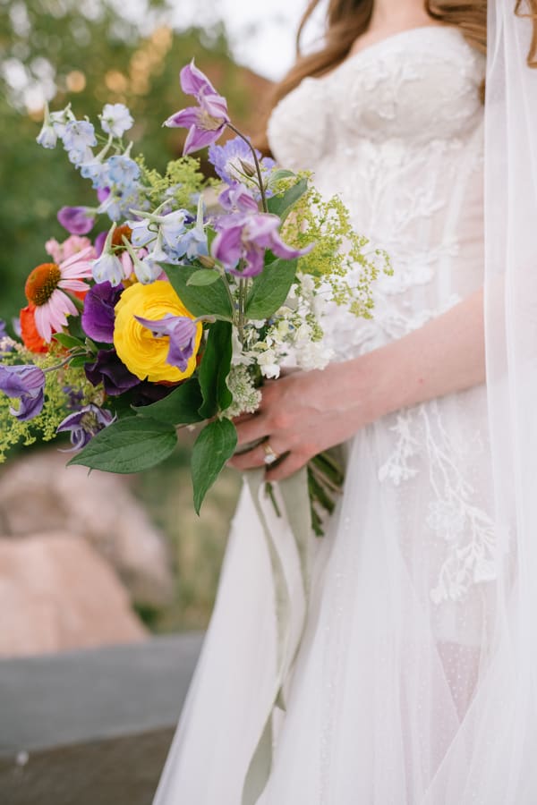 A romantic Summer Wedding at the Natural History Museum of Utah, photo 21