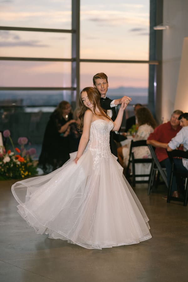 A romantic Summer Wedding at the Natural History Museum of Utah, photo 36