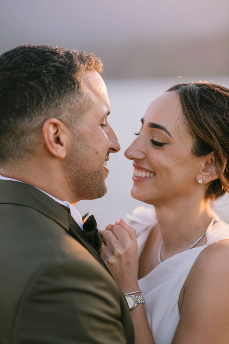 Hawaii wedding photography by Palms & Lace Photo