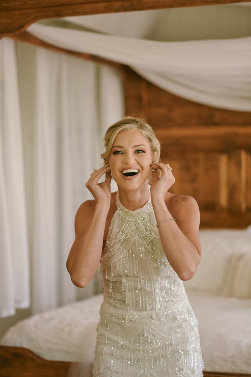 Hawaii wedding photography by Palms & Lace Photo