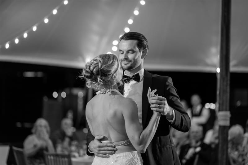 Hawaii wedding photography by Palms & Lace Photo