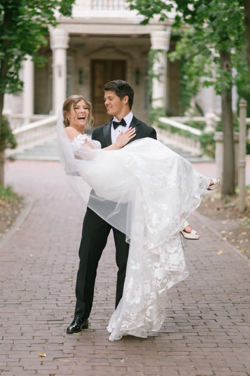 Utah wedding photography by Palms & Lace Photo