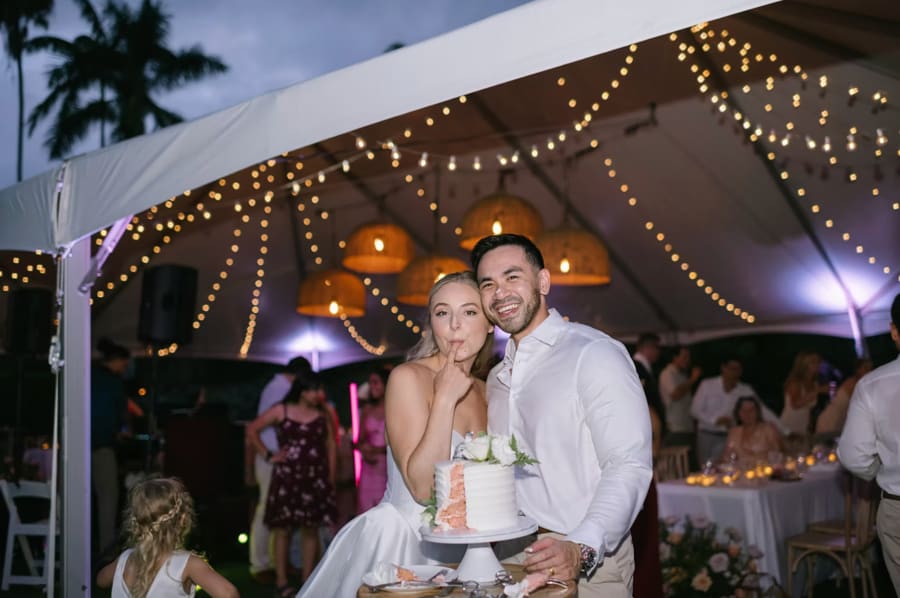 Oceanside wedding ceremony in Hawaii