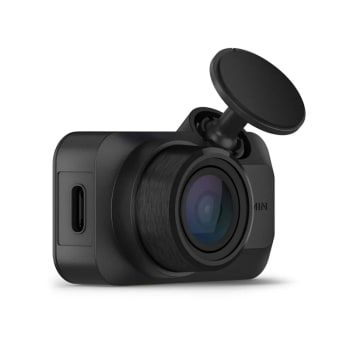 Dash Cam™  Mini 3 1080p ultra compacte avec angle de vue à 140 degrés et lentille Clarity™ de Garmin