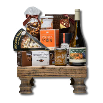 Peter & Pauls Harvestwood Gift Basket