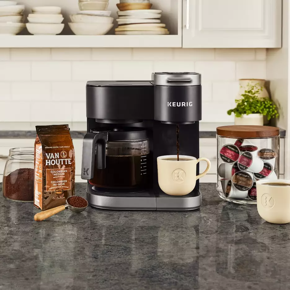 Single Serve and Carafe Coffee Maker 