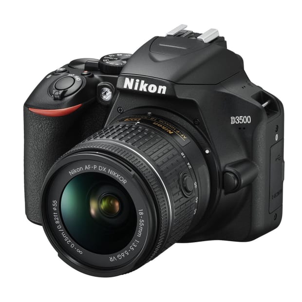 Nikon D3500 AF-P DX NIKKOR 18-55mm f/3.5-5.6G VR Kit #1