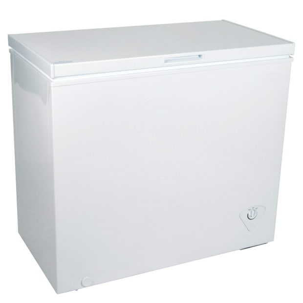 Koolatron Large 6.9 cu.ft. Chest Freezer - White #1