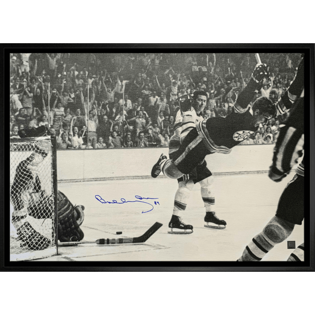 Frameworth Bobby Orr Signed 20x29 Framed Canvas Bruins Black and White The Goal