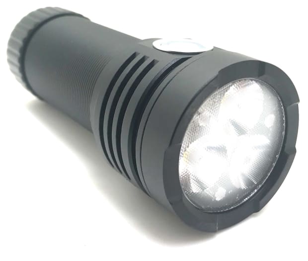 Genesis TITAN Rechargeable Flashlight - 3500 Lumens