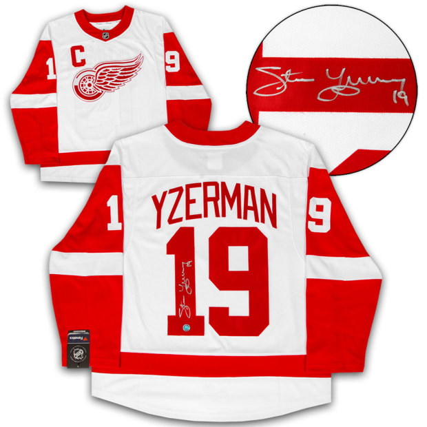 AJ Sports Steve Yzerman Detroit Red Wings Signed White Fanatics Jersey