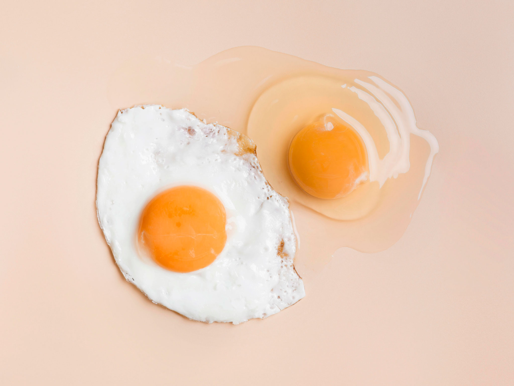 Is it better to consume a cooked egg or a half-cooked egg? | Panomnom