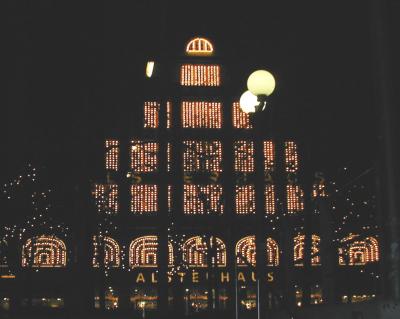 alsterhaus400.jpg: Alsterhaus department store in Hamburg