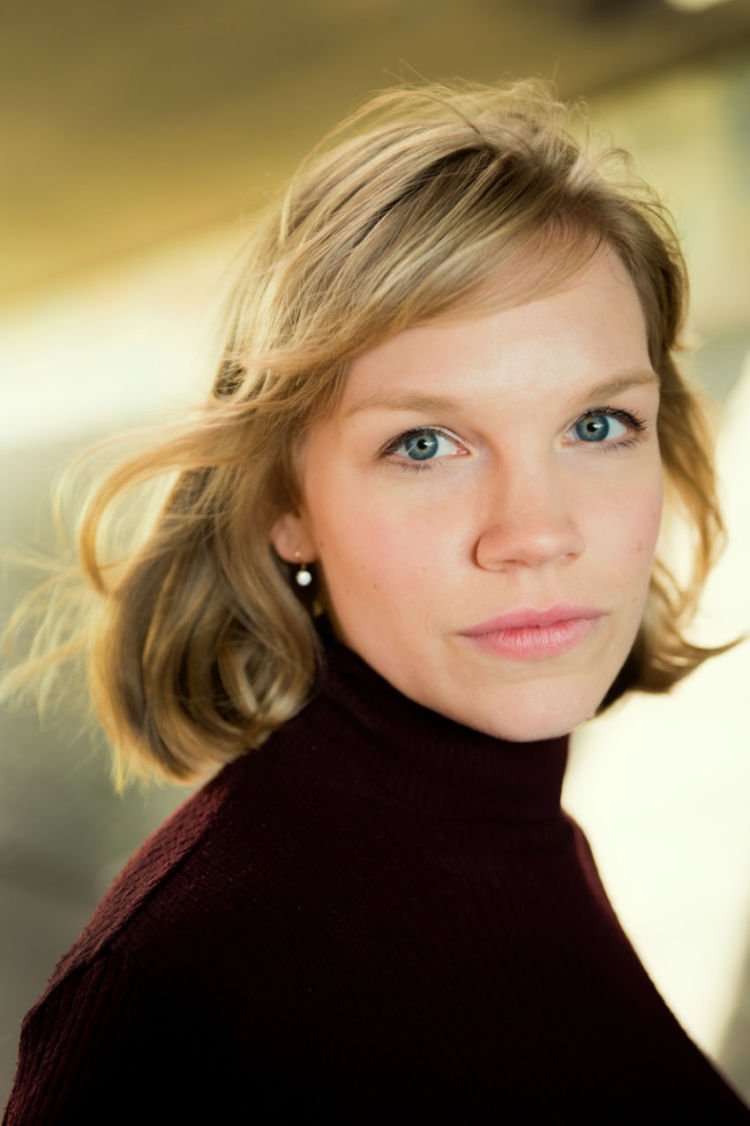 Lucia van den Brink