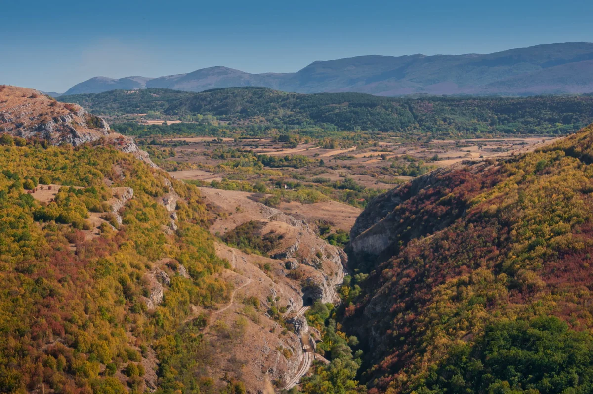 Stari grad Svrljig, tvrdjava na divljim stenama