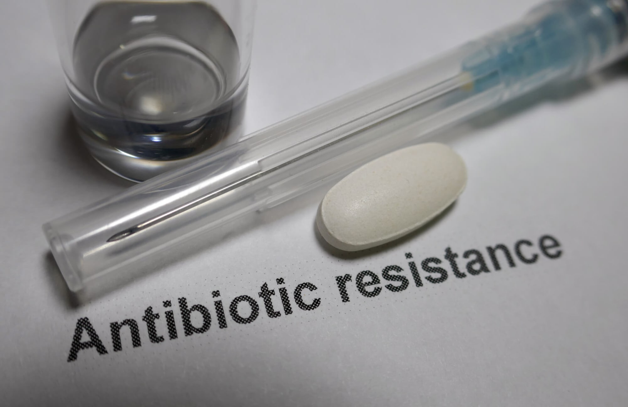 Gonococcal infection, antibiotic resistance, and its wane on the introduction of ceftriaxone and