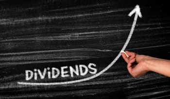 Dividend Policy Considerations: Balancing Shareholder Returns and Reinvestment