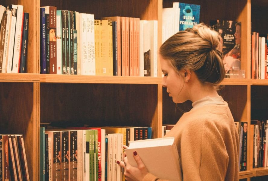 Student browsing books
