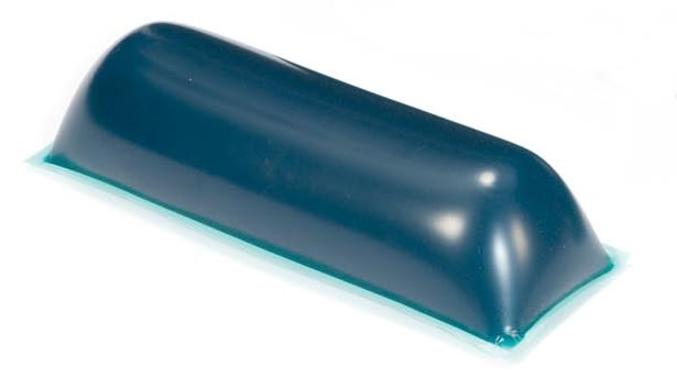 Oasis Flat Bottom Chest Roll (OA211) - Adult - 305 x 95 x 75mm