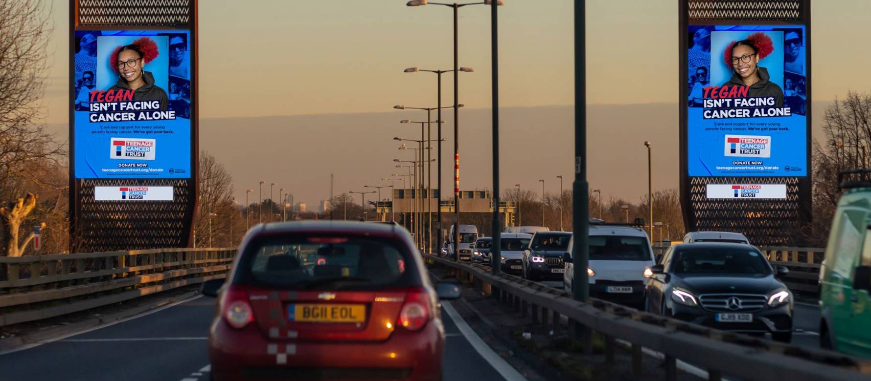 Clear Channel storm sites showing Teenage Cancer Trust ad