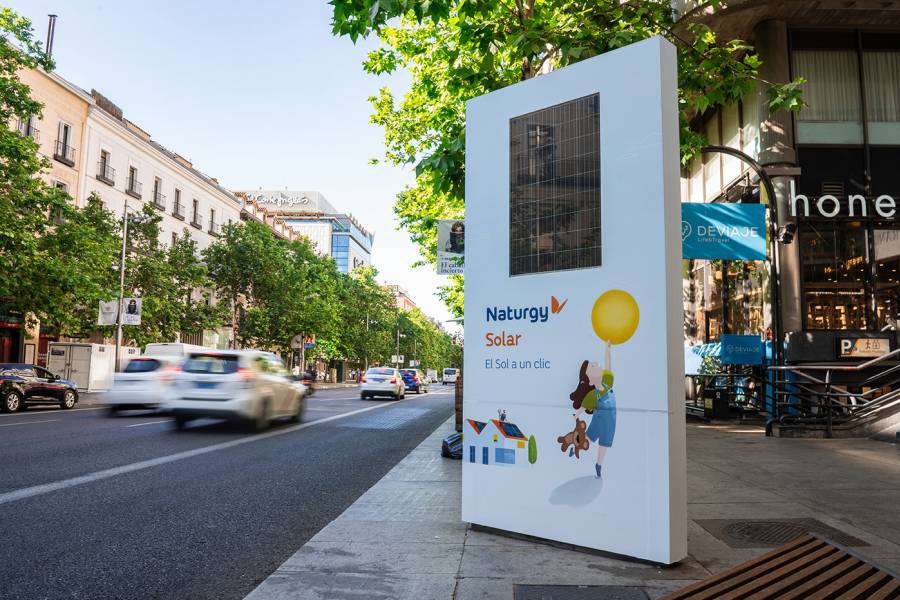 Cargadores solares móviles para campañas publicitarias