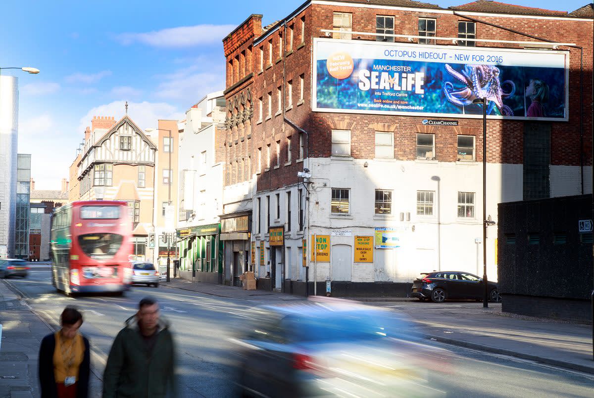 Merlin Sealife Billboard on the side of a building