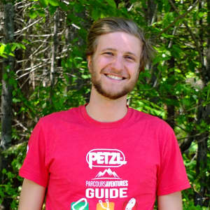 Photo de Nicolas Dontigny, guide de via ferrata chez Parcours Aventures