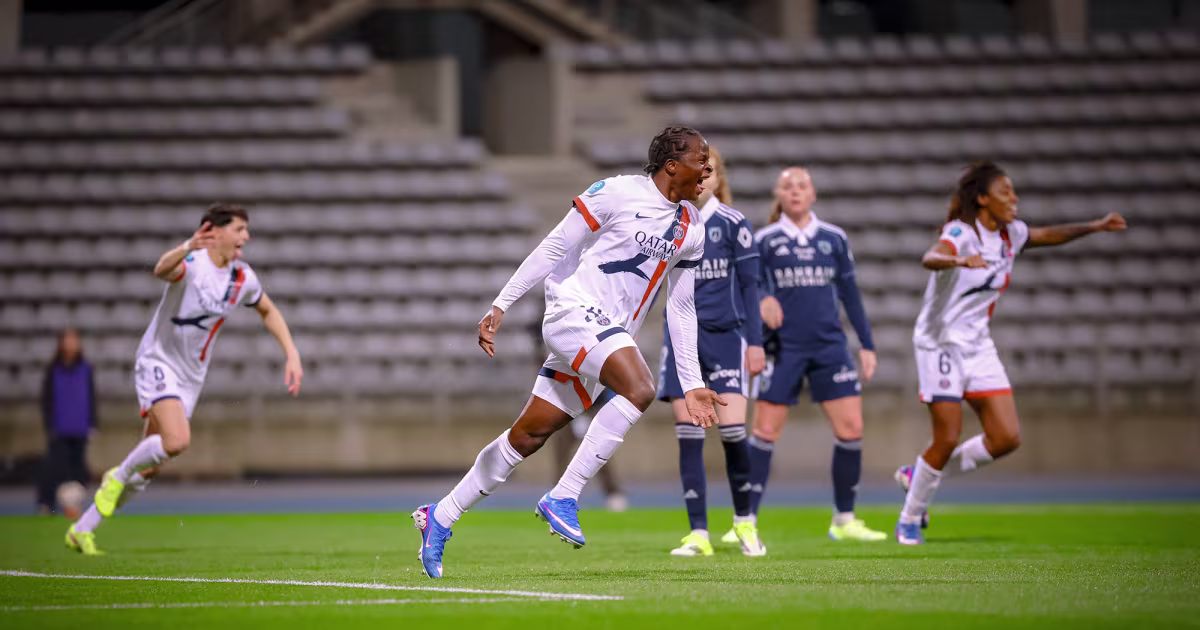 Diaporama : Les parisiennes au sommet du derby