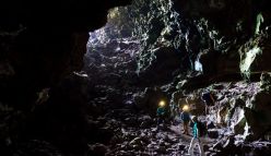 Humans could live in volcanic tunnels on the moon