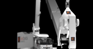 Hadrian’s bricklaying arm is mounted on a truck for ultra portability
. Credit: Fastbrick Robotics