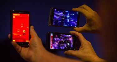 Astrotourists could use apps to track stars across the night sky…
. Credit: Stargazers WA