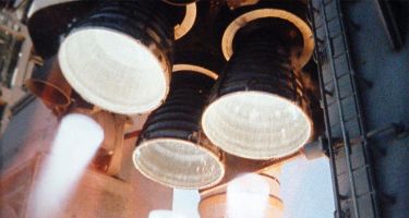 Rather than a traditional bell-shaped nozzle…
. Credit: NASA