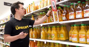 The system connects you with a personal shopper
.