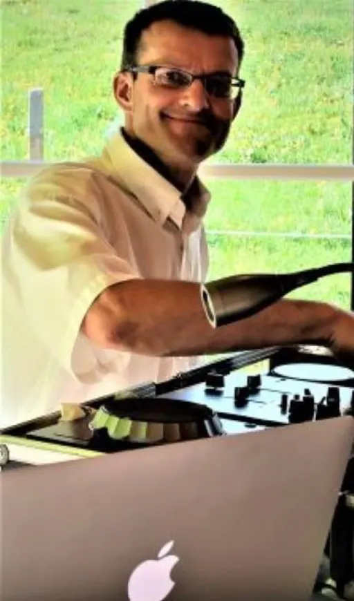 Hochzeit & Party DJ mit Erfahr