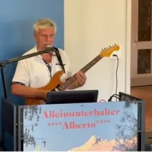 1.August Wohnsiedlung Kreuz Uster