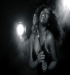Nonhle Beryl & Band Nonhle Beryl & Band