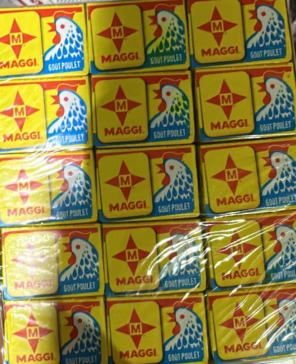 نستلة ماجي مكعبات مرق الدجاج 600 غ × 60 × 10 غ