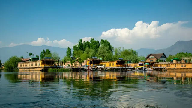 Dal Lake