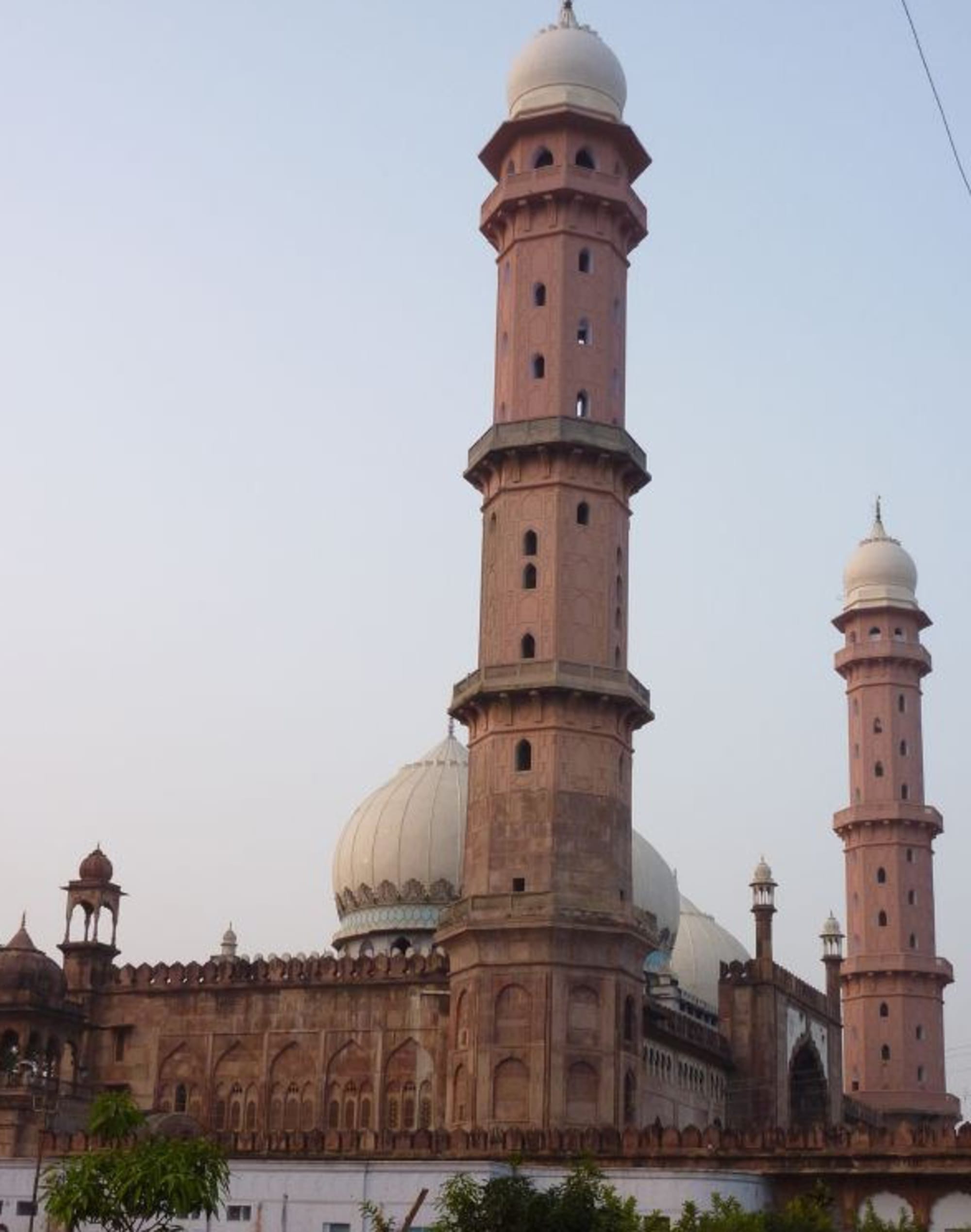 Taj-ul-Masajid or “Crown of the Mosques